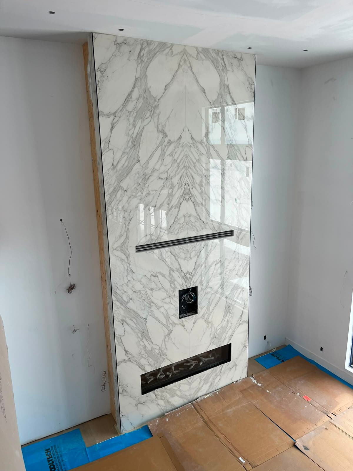 Bookmatched Porcelain Feature Wall